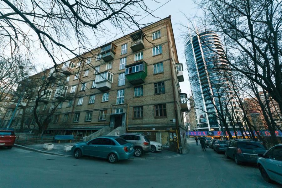 Квартира В Тихом Месте Шумного Мегаполиса เคียฟ ภายนอก รูปภาพ